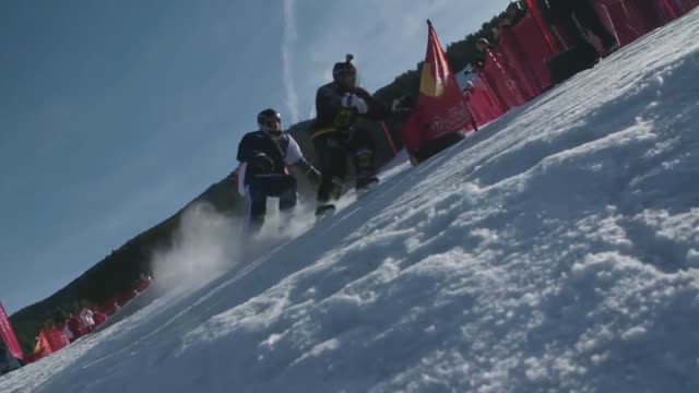 Новожилов — седьмой на этапе ЧМ в конькобежном спорте в Австрии