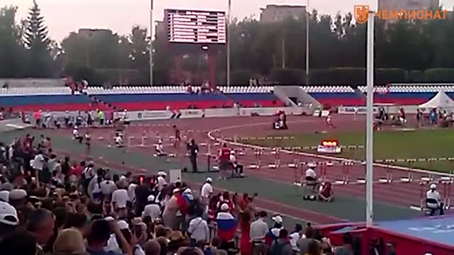 Елена Исинбаева со второй попытки взяла 4,80 и стала лидером сор