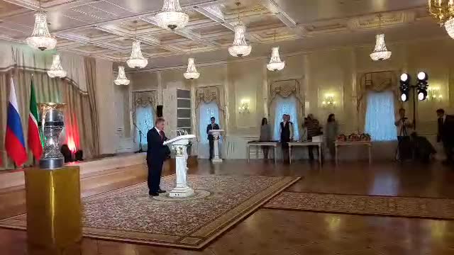 Президент Татарстана поздравил "Ак Барс" с чемпионством