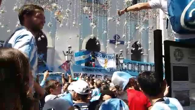 Аргентинцы веселятся в центре Москвы
