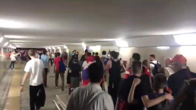 Шествие российских фанатов после матча из фан-зоны