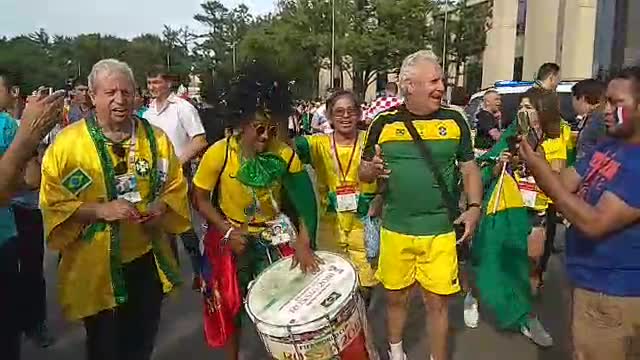 Бразильский квартет развлекает болельщиков финала