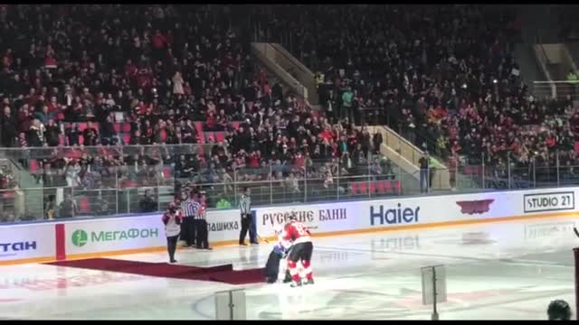Моуринью упал на лёд перед матчем «Авангард» — СКА