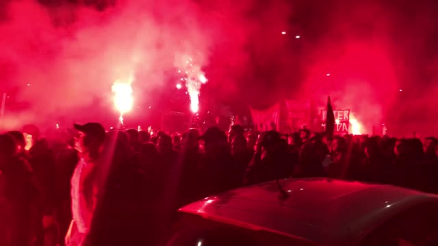 «Огненное» шествие болельщиков «Милана»