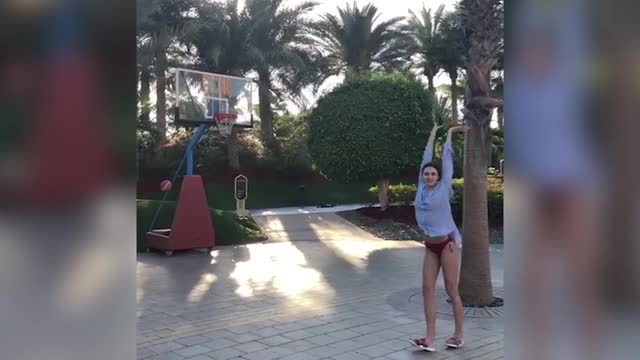Мария Ласицкене показала сумасшедшие баскетбольные навыки