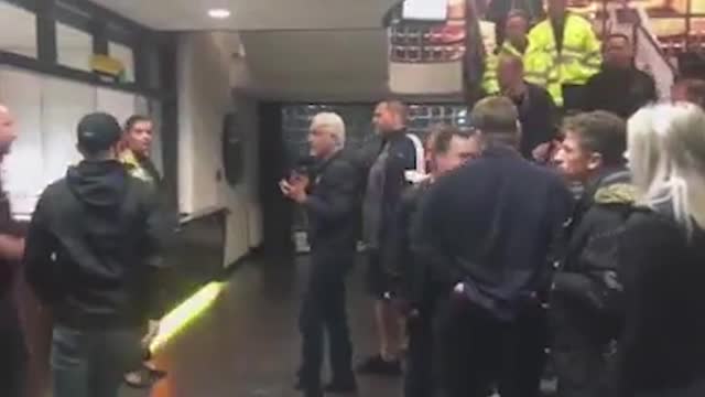 Фанаты «Роды» выгнали владельца клуба из его офиса на стадионе