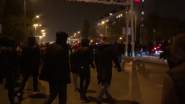 Фанаты устроили потасовку в Будапеште