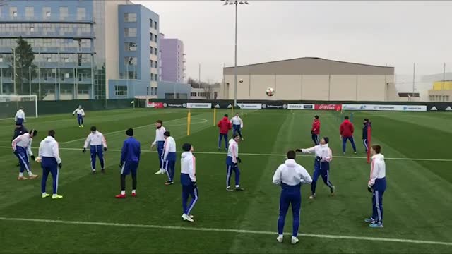 Тренировка молодёжной сборной России перед матчем с Латвией