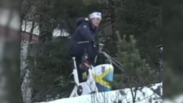 Шведка Сван бросила телефон в снег после неудачной гонки