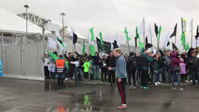 Болельщики «Краснодара» собрались у стадиона в Сочи