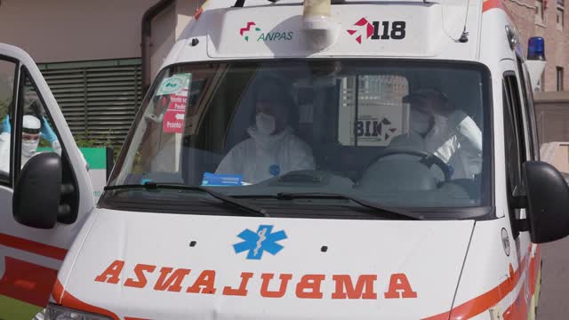 Врач скорой помощи — о ситуации в больнице в Пьяченце