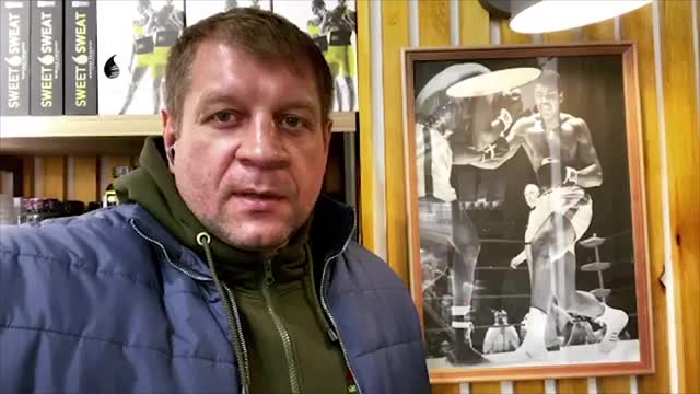 А. Емельяненко опять оскорбил Шлеменко