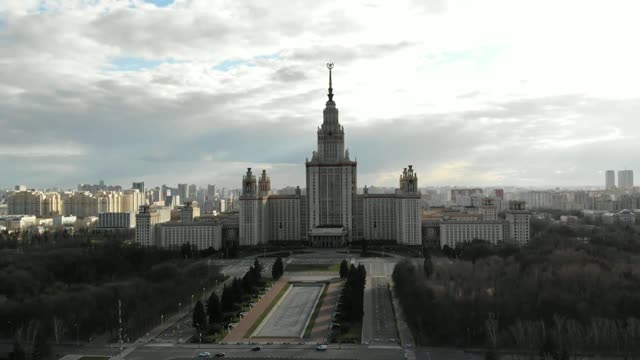 Центр Москвы опустел из-за пандемии