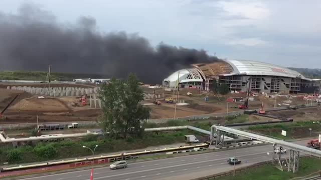 Пожар на строящейся «Кузбасс-арене»