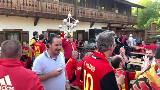 Песни бельгийцев перед матчем