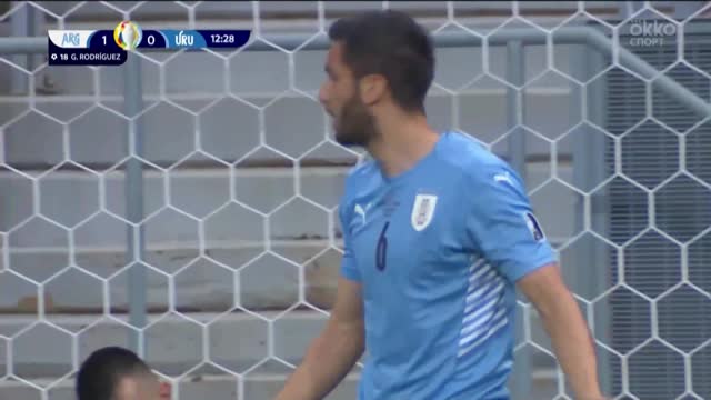 1:0. Родригес (Аргентина) забивает с подачи Месси