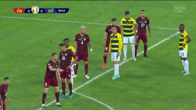 0:1. Пресиадо (Эквадор) заталкивает мяч в ворота