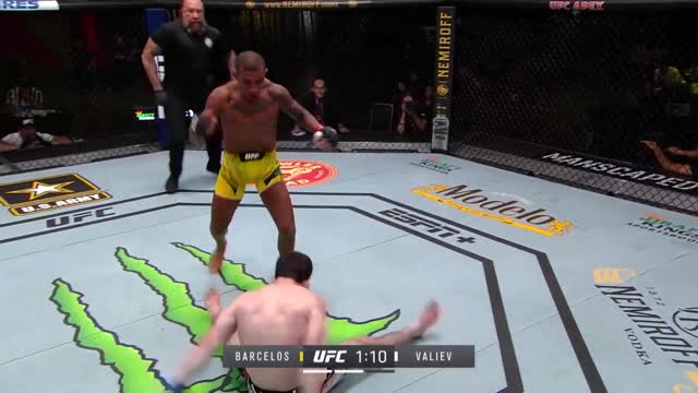UFC Вегас 30: Раони Барселос (Бразилия) vs Тимур Валиев (США)