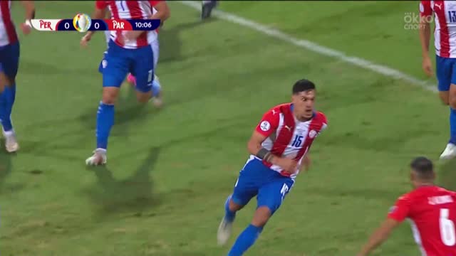 0:1. Гомес (Парагвай) заносит мяч в ворота и открывает счет