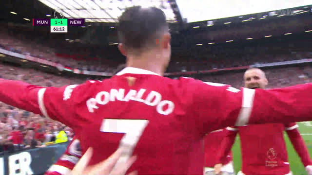 2:1. Роналду («Манчестер Юнайтед») оформляет дубль!