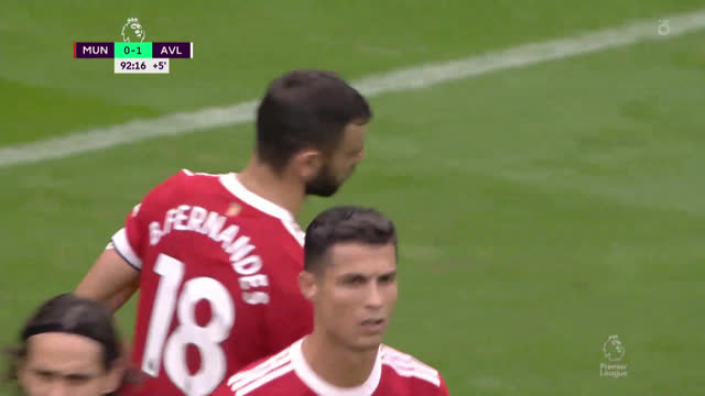 Бруну Фернандеш («Манчестер Юнайтед») не забил пенальти!