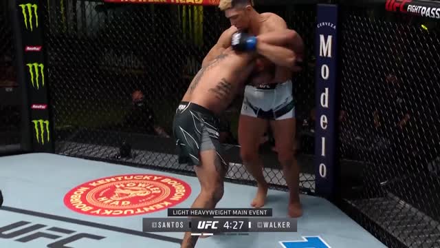 Сантос решением победил Уокера в главном бою UFC Вегас 38
