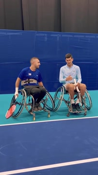 Джокович сыграл в теннис на колясках в Тель-Авиве