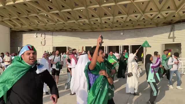 Фанаты Саудовской Аравии празднуют победу над Аргентиной на ЧМ