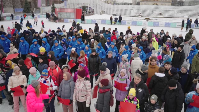 На катке ВДНХ состоялся ежегодный флешмоб «Россия за спорт!»