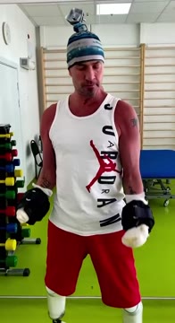Костомаров выложил новое видео с восстановительной тренировки