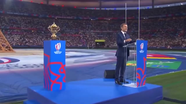 Президента Франции освистали на открытии Кубка мира по регби