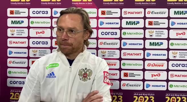 Валерий Карпин пошутил про количество вратарей в сборной