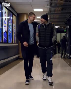 Встреча Луки Дончича и Николы Йокича перед матчем НБА
