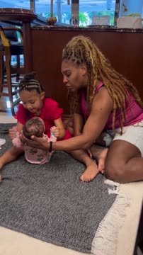 Серена Уильямс с дочками Адирой и Олимпией