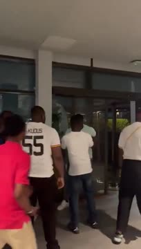 Болельщики сборной Ганы выражают претензии команде
