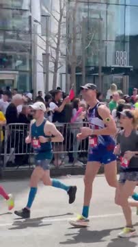 Здено Хара пробежал Бостонский марафон