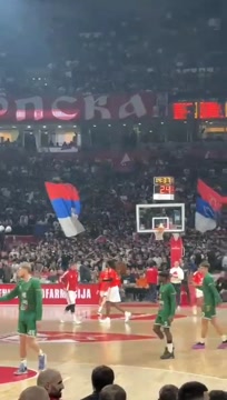 Сербы включили песню «Россия» на игре с литовским «Жальгирисом»