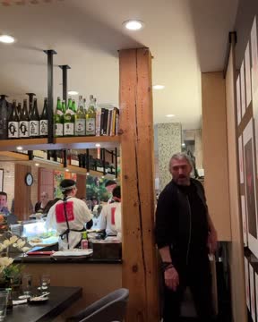 Овечкин и Капризов вместе посетили суши-бар