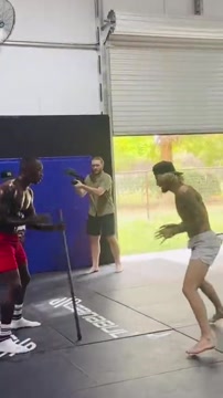 О'Мэлли и Адесанья провели совместную тренировку