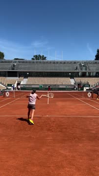 Соболенко и Швёнтек тренируются вместе перед «Ролан Гаррос»