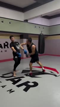 Шавкат Рахмонов показал боксёрский спарринг