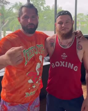 Масвидаль поддержал Шлеменко перед боем с Белазом