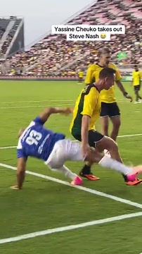 Телохранитель Месси применил подкат против легенды НБА в благотворительном матче