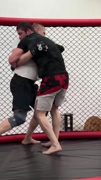 Павлович работает над борьбой вместе с Богданом Гуськовым