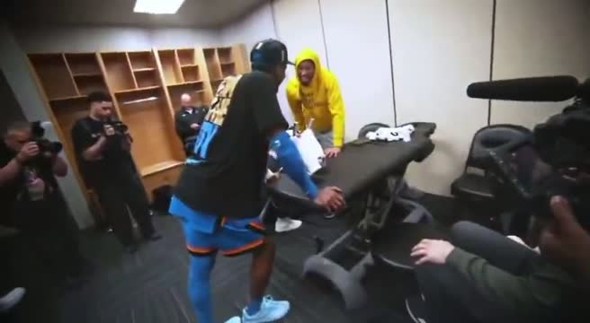 Гилджес-Александер поддержал Халибёртона после финала НБА