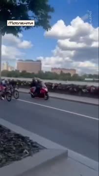 В Москве произошло массовое столкновение велосипедистов