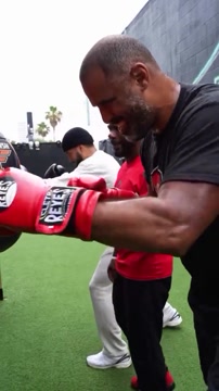 Име Удока и Фред Ванвлит провели совместную тренировку по боксу