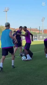 Ямаль показал партнёрам, что у него невозможно отобрать мяч