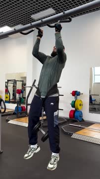 Хамзат Чимаев готовится к титульному бою с Дрикусом дю Плесси