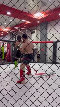 Анкалаев готовится к реваншу с Перейрой